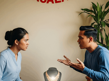 When my sister got married, she only gave me 500 pesos, but the whole family came to the party. When my brother’s sister got married, he gave me 5 gold bars. Then 2 years later, when he went bankrupt,…/hi
