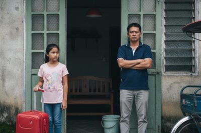 Pagkatapos mamatay ng asawa ko, itinaboy ko palabas ng bahay ang anak niyang babae dahil hindi siya dugong laman ko. Sampung taon ang lumipas, isang katotohanang nalantad ang tuluyang nagpabagsak sa akin./th